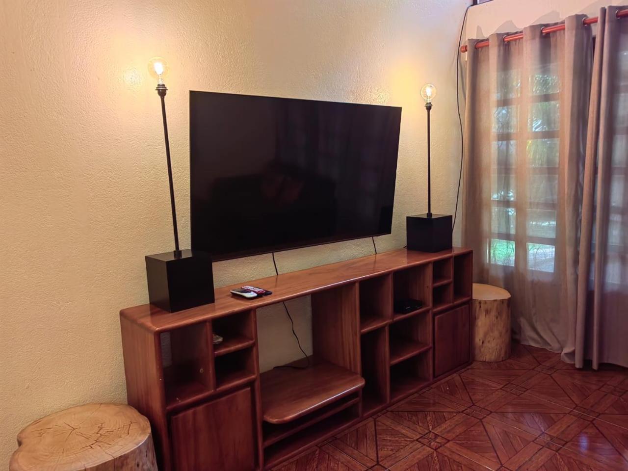 Hermosa Villa *