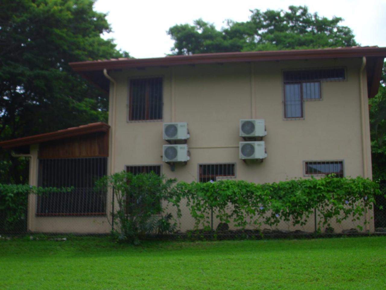 Hermosa Villa *